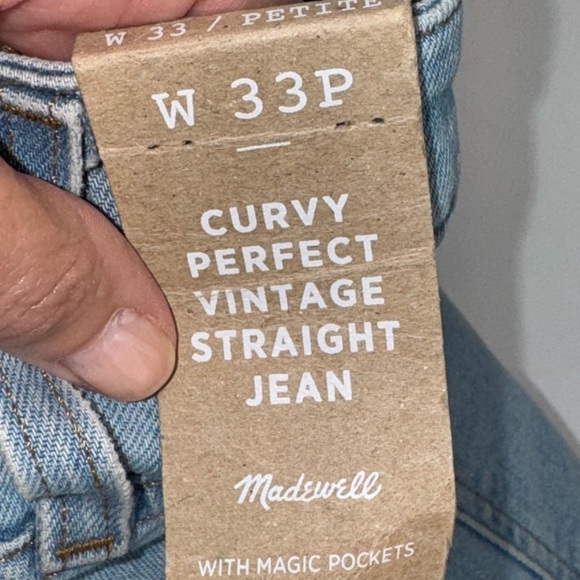 NWT Madewell Curvy Perfect Vintage Straight Jean Danby Wash: Knee-Rip Size 33P - Picture 12 of 17